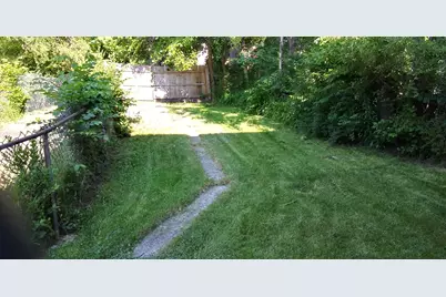 9918 S Hoxie Avenue, Chicago, IL 60617 - Photo 3