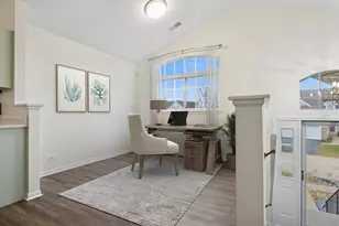 9509 Georgetown Ln, Crystal Lake, IL 60014 - Photo 7