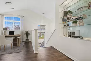 9509 Georgetown Ln, Crystal Lake, IL 60014 - Photo 3