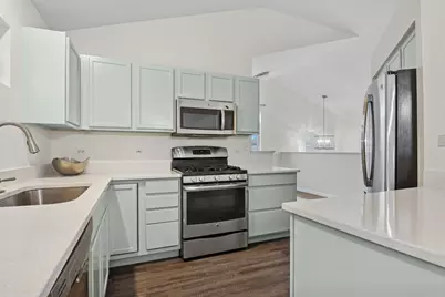 9509 Georgetown Lane #9509, Crystal Lake, IL 60014 - Photo 5