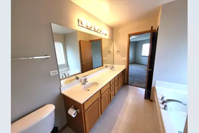 1073 Walker Court, Antioch, IL 60002 - Photo 17