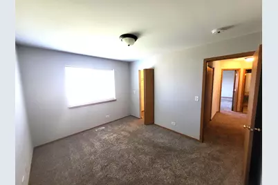 1073 Walker Court, Antioch, IL 60002 - Photo 13