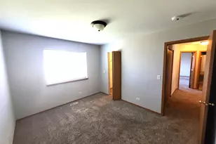 1073 Walker Ct, Antioch, IL 60002 - Photo 13