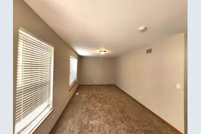 1073 Walker Court, Antioch, IL 60002 - Photo 27