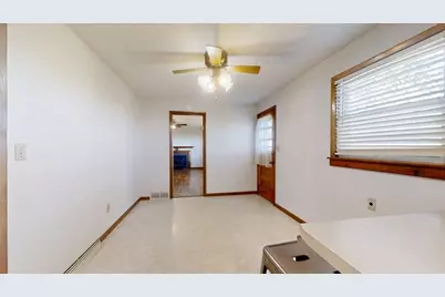 8428 N Shirlane Street, Shirley, IL 61772 - Photo 13