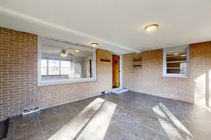 8428 N Shirlane St, Shirley, IL 61772 - Photo 5