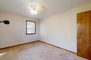 8428 N Shirlane St, Shirley, IL 61772 - Photo 17