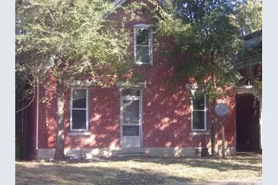 925 Jefferson St, Quincy, IL 62301 - Photo 1