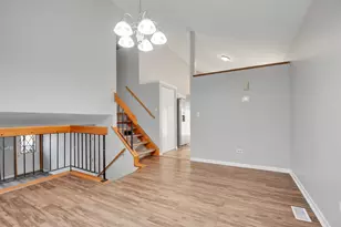 4333 182nd Pl, Country Club Hills, IL 60478 - Photo 5