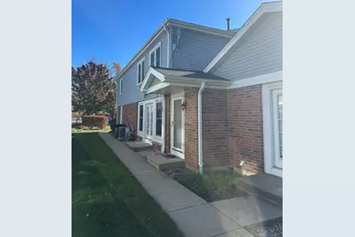 2024 N Old Hicks Road #B6, Palatine, IL 60074 - Photo 1