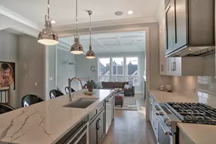 3721 W Wabansia Ave, Chicago, IL 60647 - Photo 11