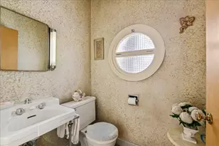 12157 S Perry Ave, Chicago, IL 60628 - Photo 15