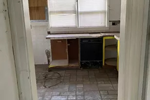 306 Elizabeth St, Calumet City, IL 60409 - Photo 11