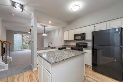 17826 W Salisbury Drive, Gurnee, IL 60031 - Photo 3