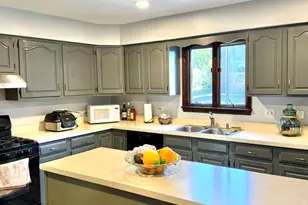 1433 Columbus Dr, Bolingbrook, IL 60490 - Photo 9