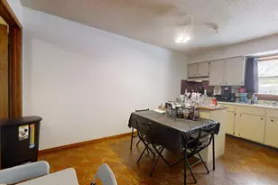 614 Creve Coeur Dr, Champaign, IL 61822 - Photo 5