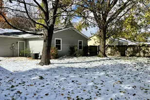 614 Creve Coeur Dr, Champaign, IL 61822 - Photo 23