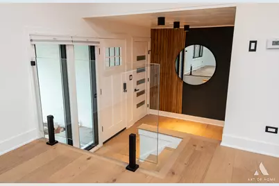 213 Hiawatha Trail, Wood Dale, IL 60191 - Photo 5