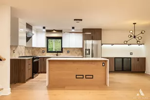 213 Hiawatha Trail, Wood Dale, IL 60191 - Photo 21