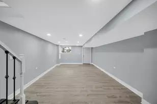 4343 S Ellis Ave, Chicago, IL 60653 - Photo 17