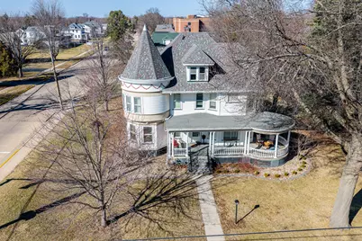 405 E Peru Street, Princeton, IL 61356 - Photo 1