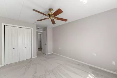 [Address not provided], Downers Grove, IL 60515 - Photo 11