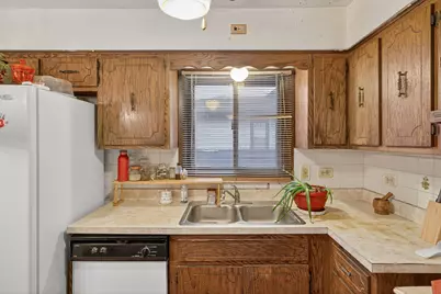 18038 Juneway Court, Country Club Hills, IL 60478 - Photo 15