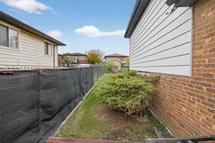 18038 Juneway Ct, Country Club Hills, IL 60478 - Photo 33