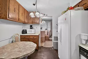 18038 Juneway Ct, Country Club Hills, IL 60478 - Photo 13