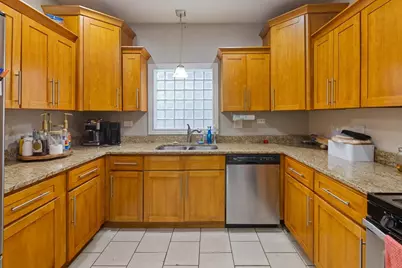 8225 S Manistee Avenue, Chicago, IL 60617 - Photo 15