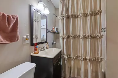 8225 S Manistee Avenue, Chicago, IL 60617 - Photo 17