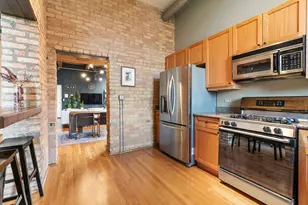 1330 W Monroe St, Chicago, IL 60607 - Photo 9