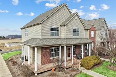 607 Clayton Circle #607, Sycamore, IL 60178 - Photo 1