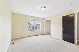 607 Clayton Cir, Sycamore, IL 60178 - Photo 21