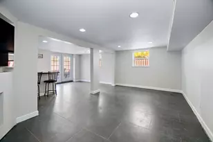 1393 Oakleaf Dr, Saint Anne, IL 60964 - Photo 11