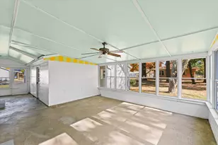 305 S East St, Mansfield, IL 61854 - Photo 23