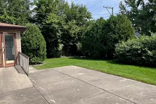 8713 Drake Ave, Skokie, IL 60076 - Photo 19