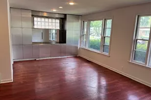 8713 Drake Ave, Skokie, IL 60076 - Photo 3