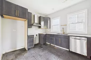 12039 S Yale Ave, Chicago, IL 60628 - Photo 11