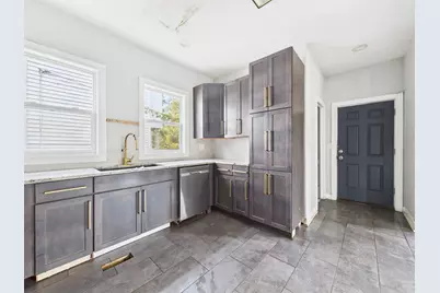 12039 S Yale Avenue, Chicago, IL 60628 - Photo 9