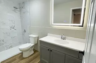 677 S River Rd, Des Plaines, IL 60016 - Photo 11