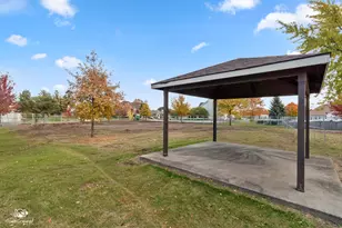 1431 Coral Bell Dr, Joliet, IL 60435 - Photo 37