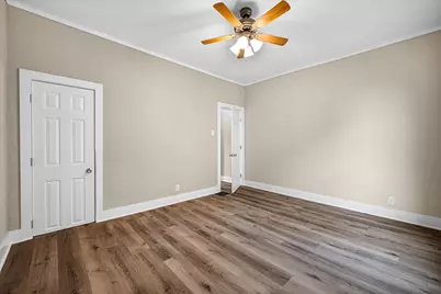 222 W Chestnut Street, Hoopeston, IL 60942 - Photo 13