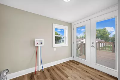 222 W Chestnut Street, Hoopeston, IL 60942 - Photo 11