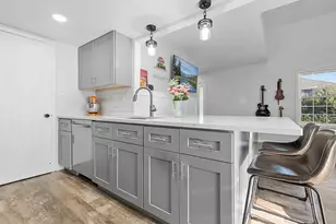 7024 Olde Gatehouse Rd, Tinley Park, IL 60477 - Photo 9