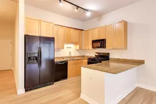 910 W Madison St, Chicago, IL 60607 - Photo 5