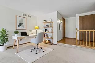 5835 Doe Cir, Westmont, IL 60559 - Photo 11