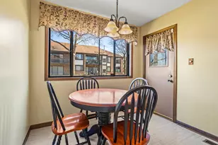 5835 Doe Cir, Westmont, IL 60559 - Photo 19