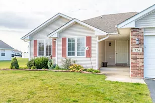 726 Golden Prairie Dr, Davis Junction, IL 61020 - Photo 3