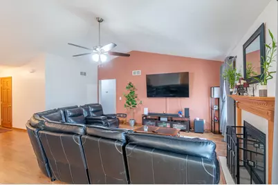 726 Golden Prairie Drive, Davis Junction, IL 61020 - Photo 7